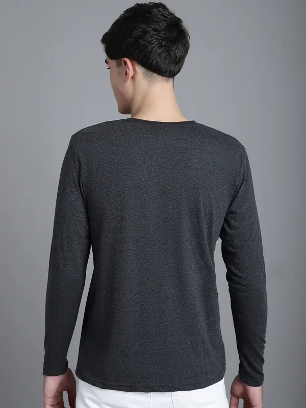 Grey_Cotton_V-Neck_Long_Sleeves_T-Shirt_For_Men