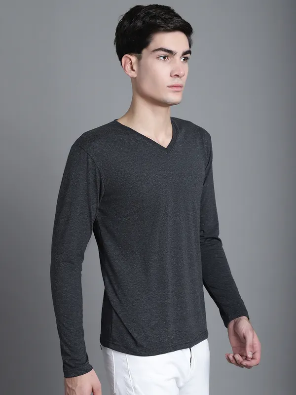 Grey_Cotton_V-Neck_Long_Sleeves_T-Shirt_For_Men