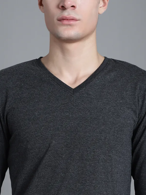 Grey_Cotton_V-Neck_Long_Sleeves_T-Shirt_For_Men