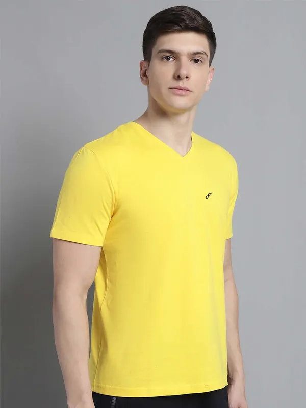 Yellow_Cotton_V-Neck_Short_Sleeves_T-Shirt_For_Men