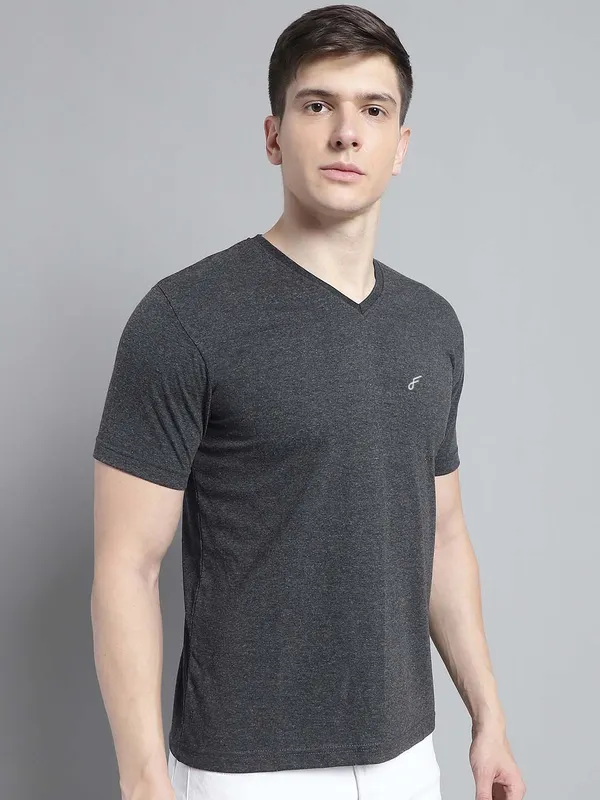 Grey_Cotton_V-Neck_Short_Sleeves_T-Shirt_For_Men