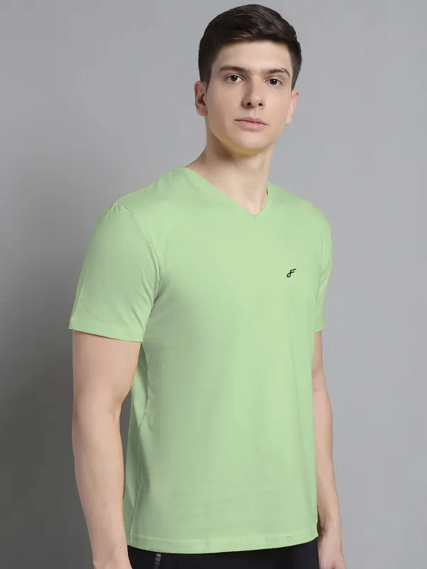 Sea_Green_Cotton_V-Neck_Short_Sleeves_T-Shirt_For_Men