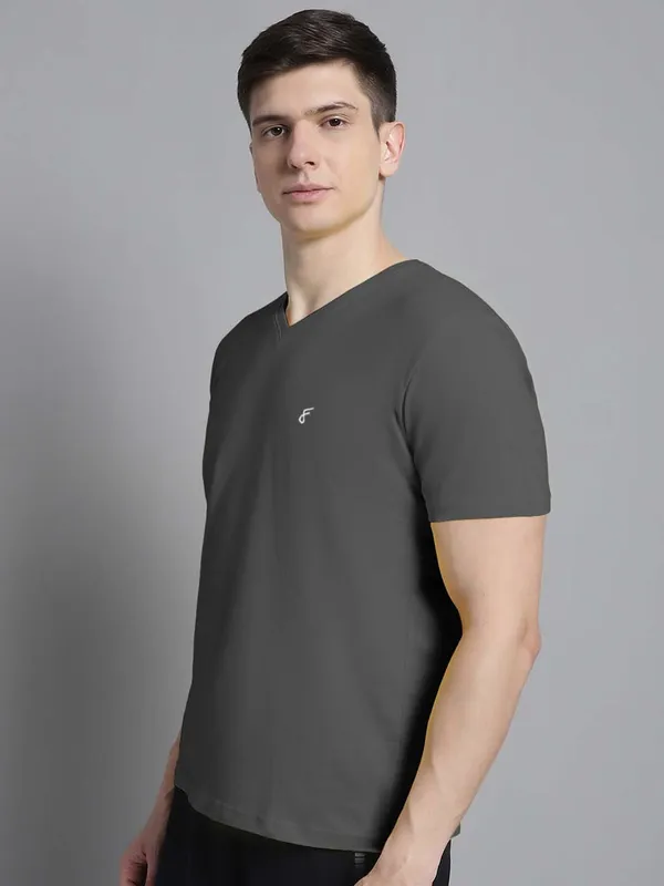 Grey_Cotton_V-Neck_Short_Sleeves_T-Shirt_For_Men
