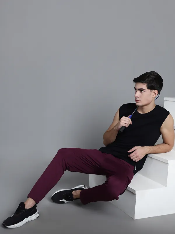 Black_Cotton_Round_Neck_Sleeveless_T-Shirt_For_Men