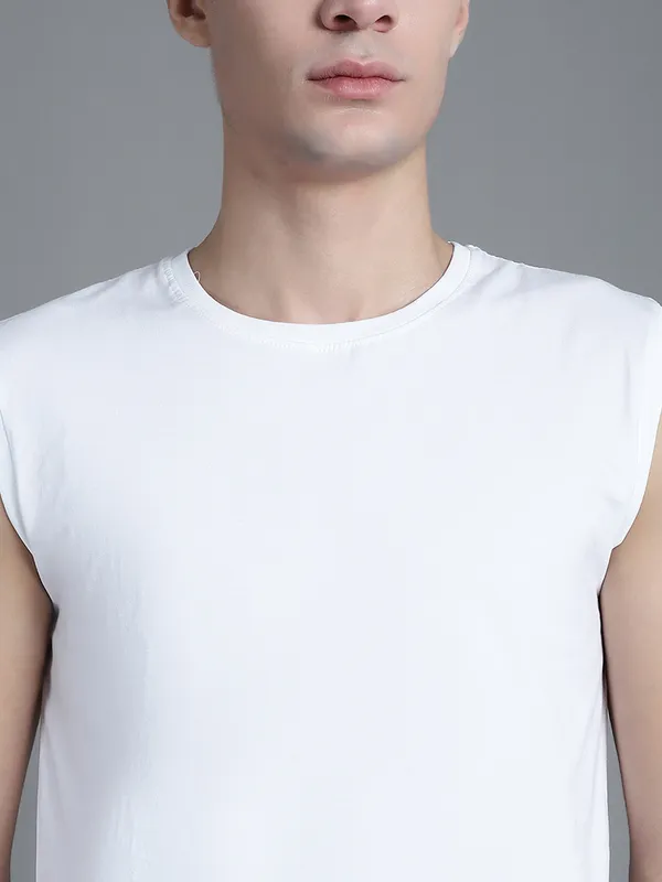 White_Cotton_Round_Neck_Sleeveless_T-Shirt_For_Men