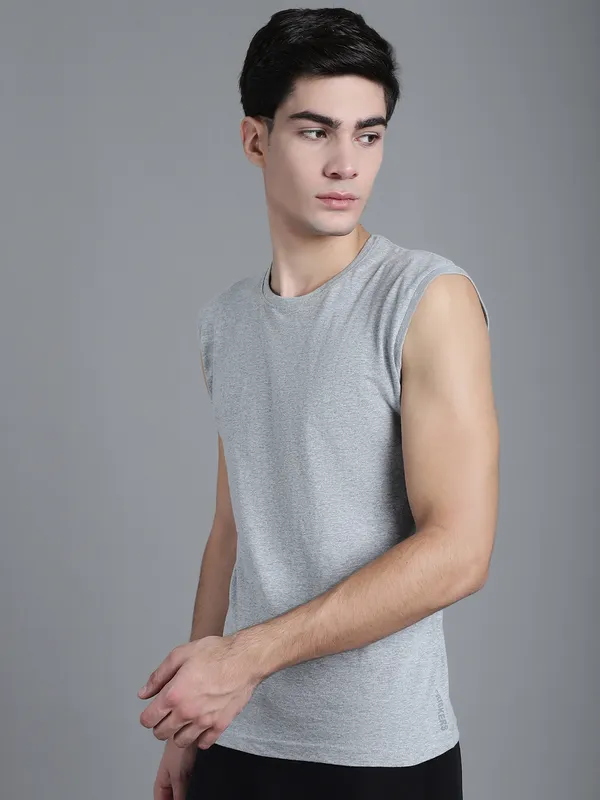 Grey_Cotton_Round_Neck_Sleeveless_T-Shirt_For_Men