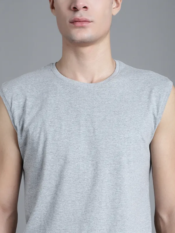 Grey_Cotton_Round_Neck_Sleeveless_T-Shirt_For_Men