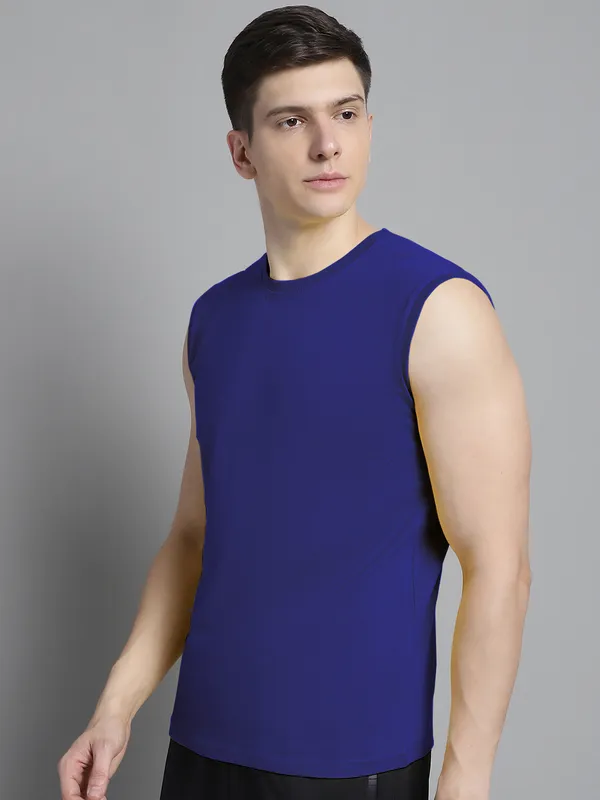 Blue_Cotton_Round_Neck_Sleeveless_T-Shirt_For_Men