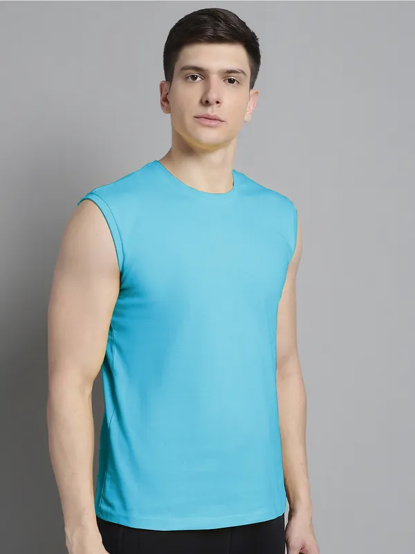 Turquoise_Blue_Cotton_Round_Neck_Sleeveless_T-Shirt_For_Men