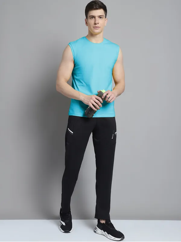 Turquoise_Blue_Cotton_Round_Neck_Sleeveless_T-Shirt_For_Men