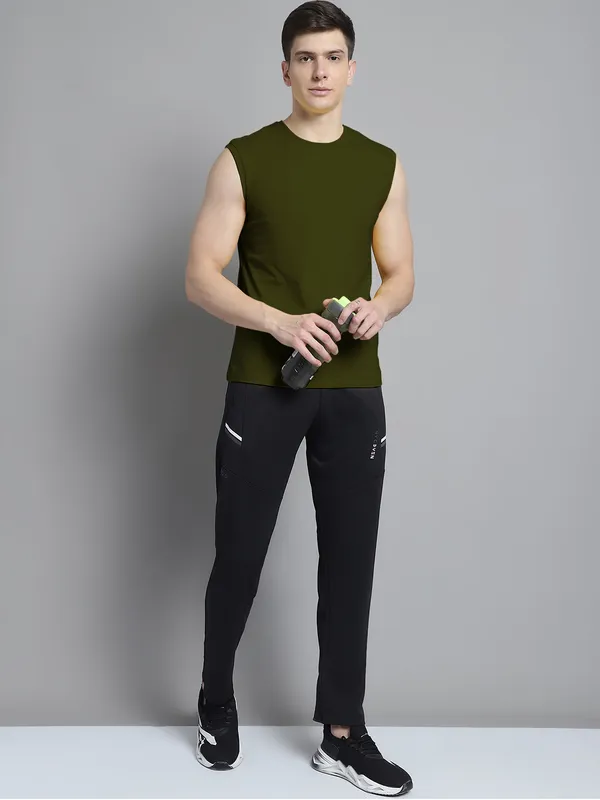 Olive_Green_Cotton_Round_Neck_Sleeveless_T-Shirt_For_Men