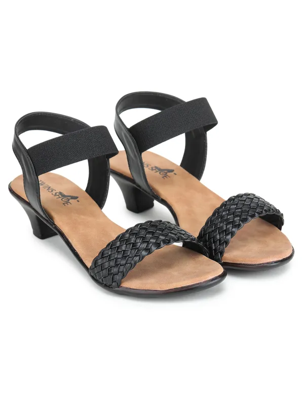Ethnic_Style_Heel_Sandals_(Black)