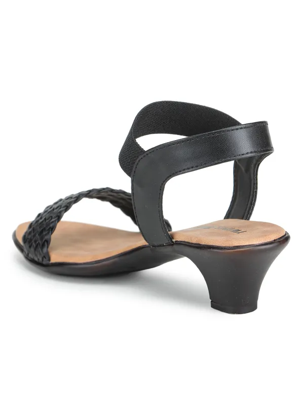 Ethnic_Style_Heel_Sandals_(Black)