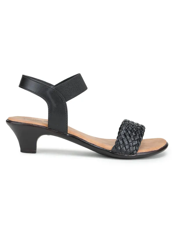 Ethnic_Style_Heel_Sandals_(Black)