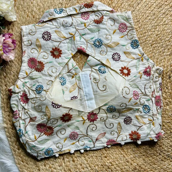 Womenia_Fashion__Presenting_Premium_Summer_Wear_Khadi_Cotton_Dyeable_Blouse_Collection