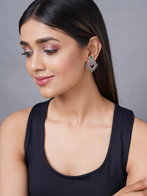 German_silver_rhombus_angle_studs