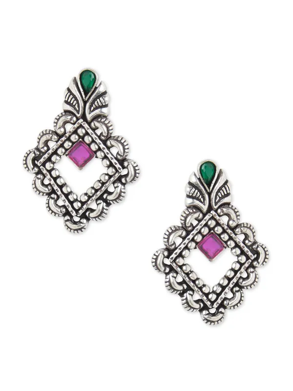 German_silver_rhombus_angle_studs