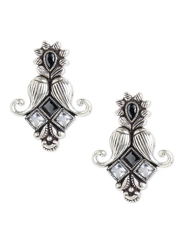 german_silver_kolhapuri_black_stud