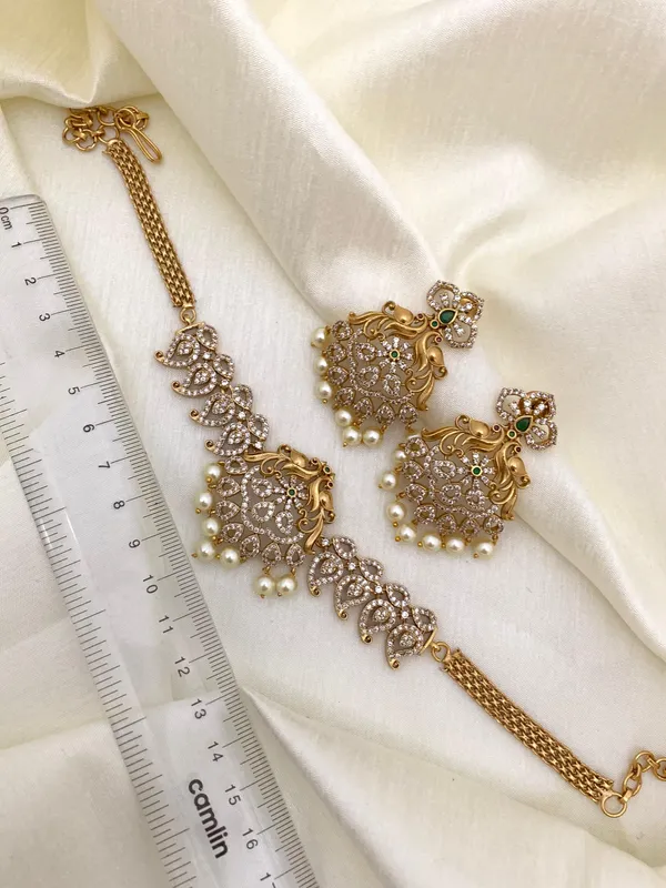 Exclusive_Ad_matte_High_Neck_Choker_set
