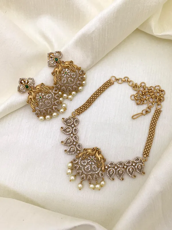 Exclusive_Ad_matte_High_Neck_Choker_set