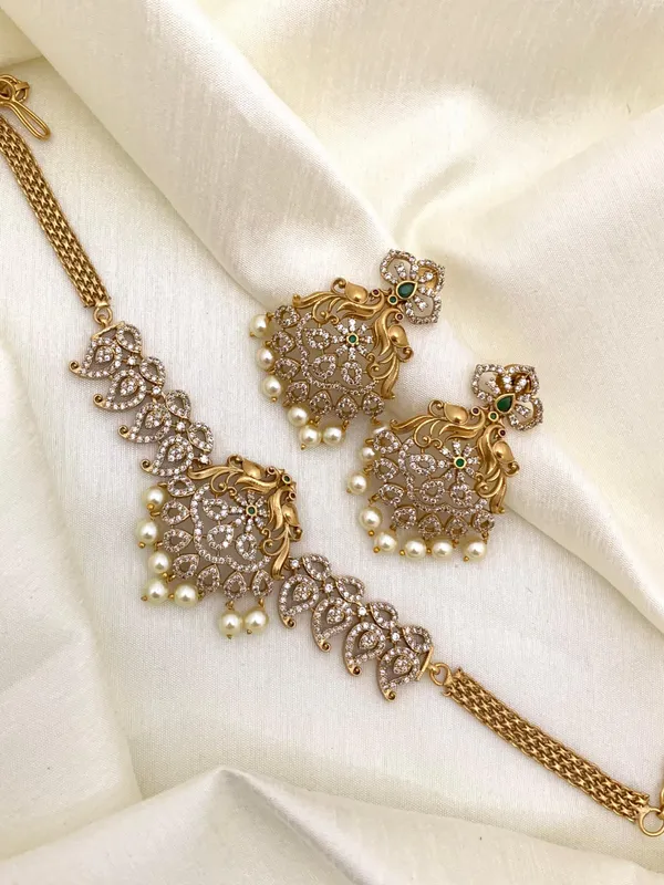 Exclusive_Ad_matte_High_Neck_Choker_set