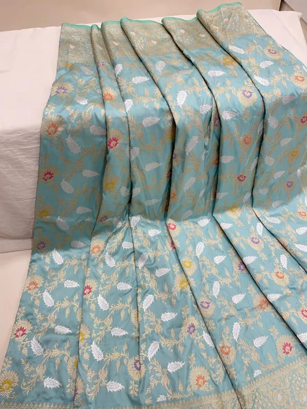 Humairah_Pure_Handloom_Seagreen_Katan_Silk_Kadhwa_Floral_Minakari_Jangla_Zari_Jaal_with__Gold_Kadhwa_Silver_Meenakari_Border_&_Pallu_and_Sea_Green_Blouse