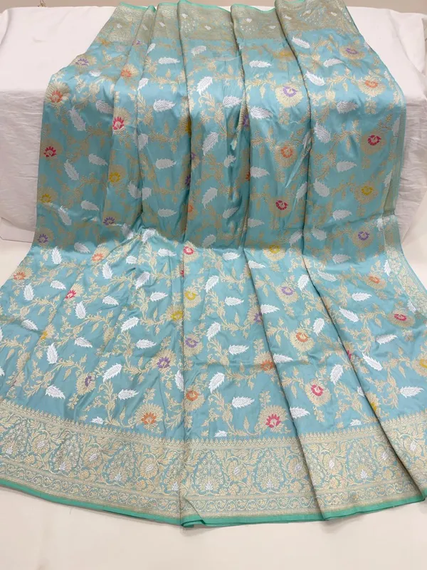 Humairah_Pure_Handloom_Seagreen_Katan_Silk_Kadhwa_Floral_Minakari_Jangla_Zari_Jaal_with__Gold_Kadhwa_Silver_Meenakari_Border_&_Pallu_and_Sea_Green_Blouse