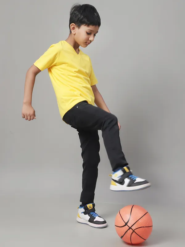 Yellow_Cotton_Rib_V-Neck_Short_Sleeves_T-Shirt_For_Kids