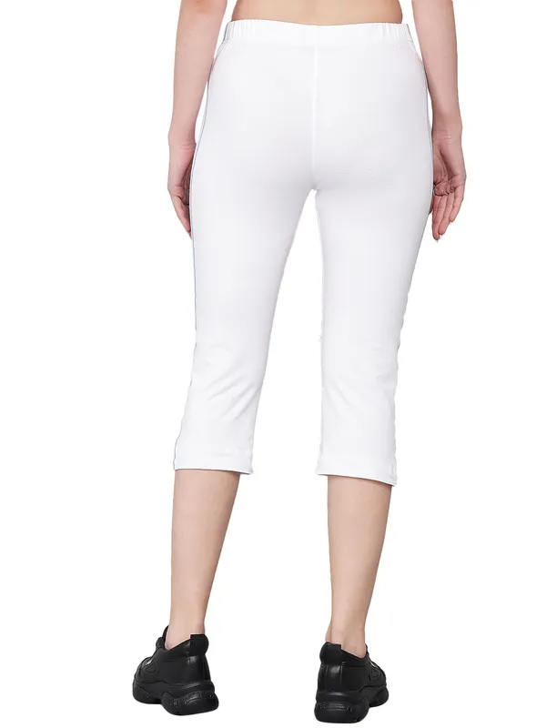 White_Lower_Capri__Comfortable,_Stylish_And_Trendy_Casual_Wear