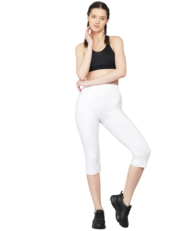 White_Lower_Capri__Comfortable,_Stylish_And_Trendy_Casual_Wear