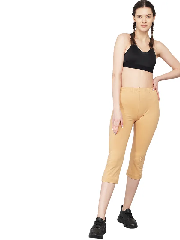 Beige_Lower_Capri__Comfortable,_Stylish_And_Trendy_Casual_Wear