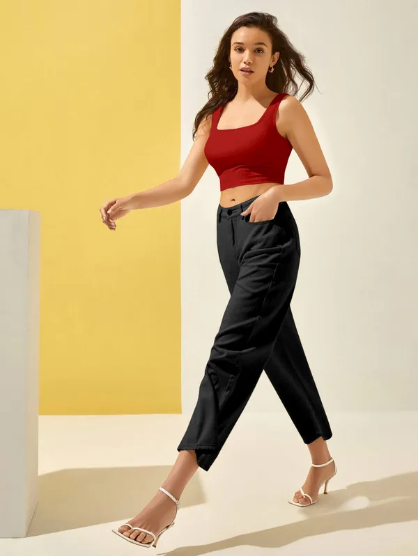 Red_Sleeveless__Ribbed_Square_Neck__Crop_Top_For_Women