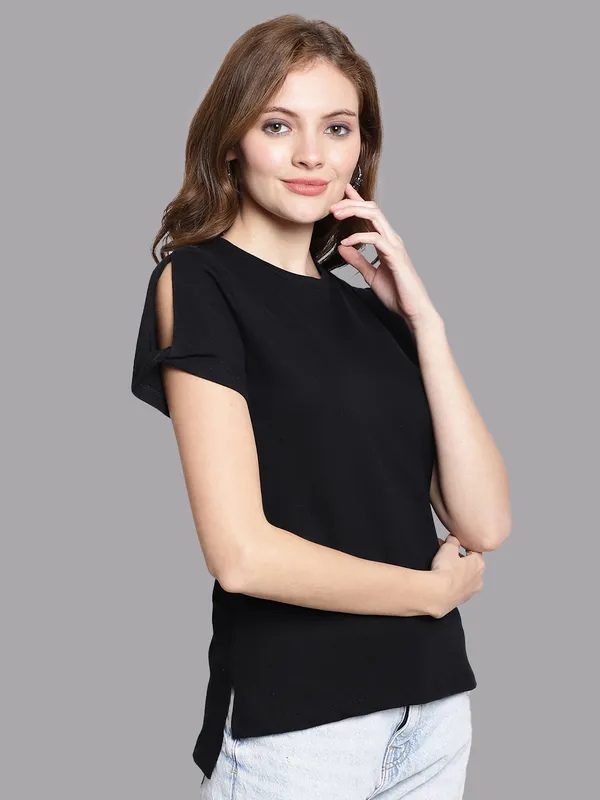 Black_Cotton_Round_Neck_Short_Sleeves_Solid_Casual_T-Shirt_For_Women