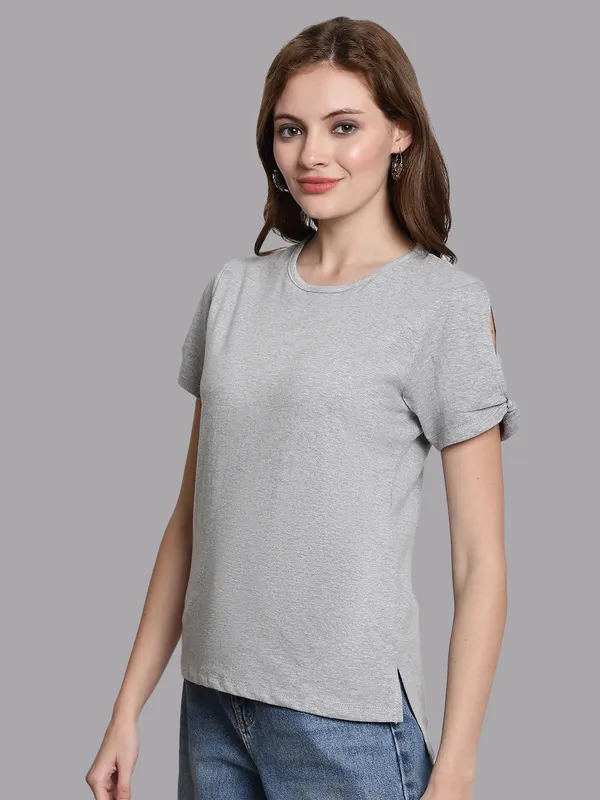 Grey_Cotton_Round_Neck_Short_Sleeves_Solid_Casual_T-Shirt_For_Women