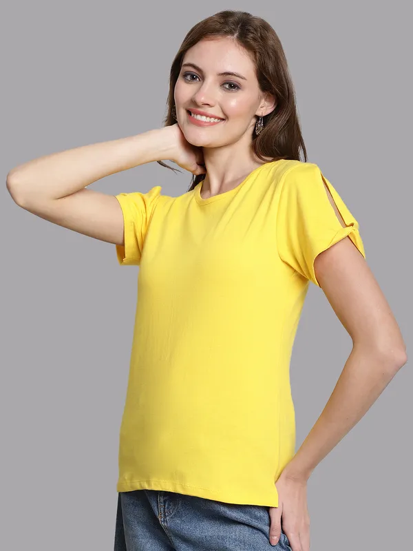Yellow_Cotton_Round_Neck_Short_Sleeves_Solid_Casual_T-Shirt_For_Women