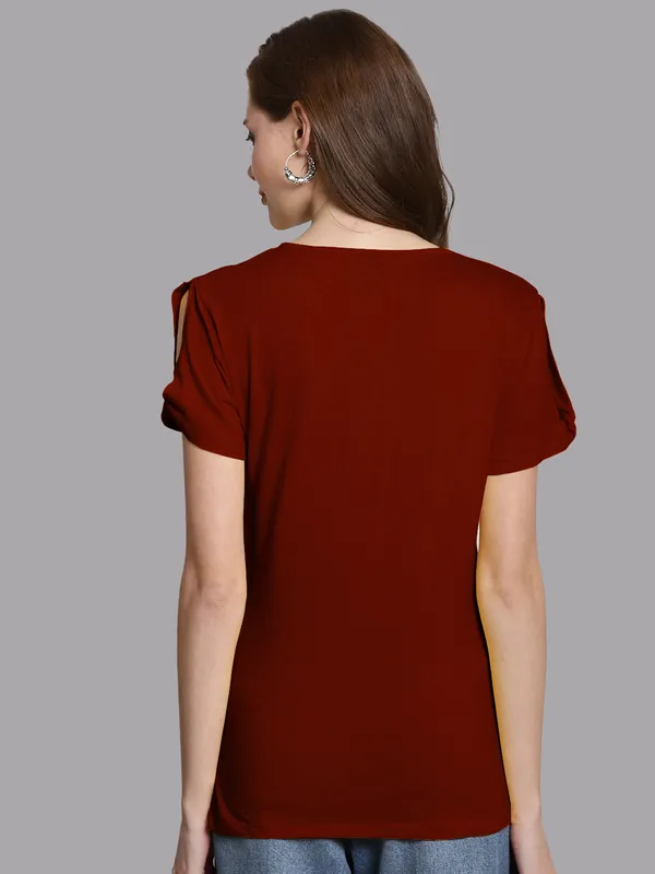 Maroon_Cotton_Round_Neck_Short_Sleeves_Solid_Casual_T-Shirt_For_Women