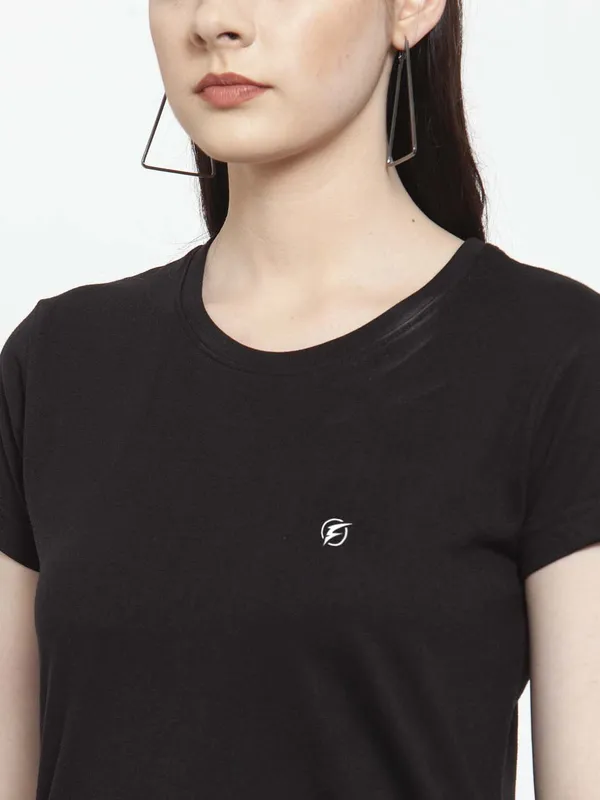 Black_Cotton_Round_Neck_Short_Sleeves_Solid_Casual_T-Shirt_For_Women