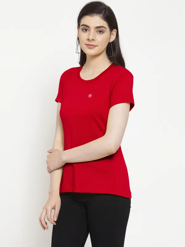 Red_Cotton_Round_Neck_Short_Sleeves_Solid_Casual_T-Shirt_For_Women