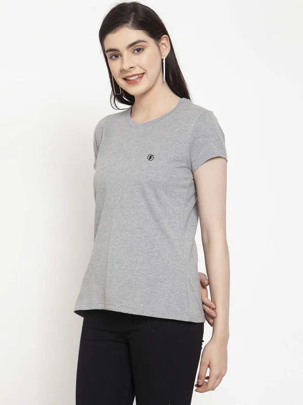 Grey_Cotton_Round_Neck_Short_Sleeves_Solid_Casual_T-Shirt_For_Women