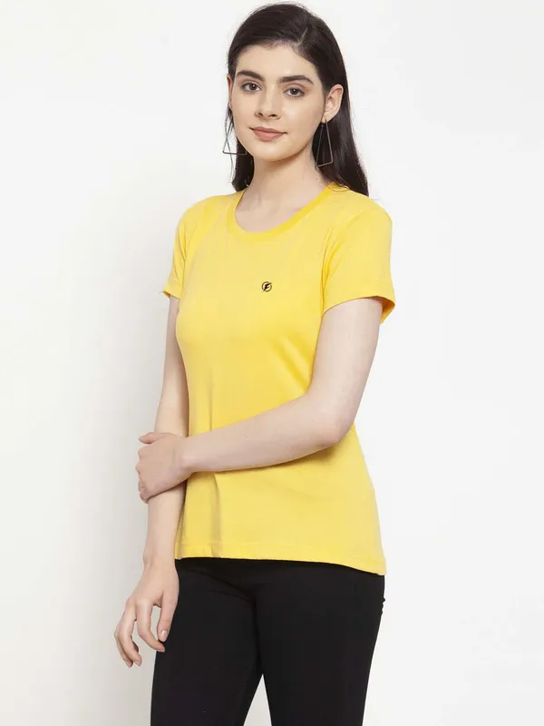 Yellow_Cotton_Round_Neck_Short_Sleeves_Solid_Casual_T-Shirt_For_Women