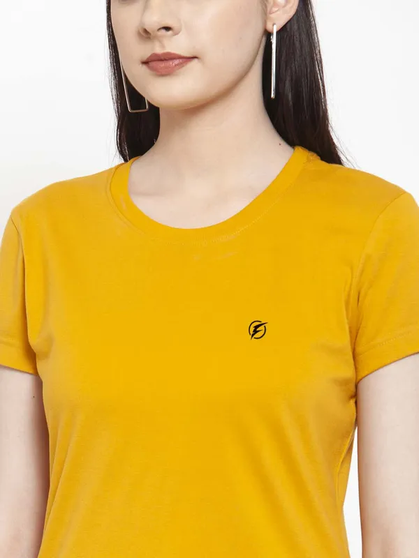 Mustard_Cotton_Round_Neck_Short_Sleeves_Solid_Casual_T-Shirt_For_Women
