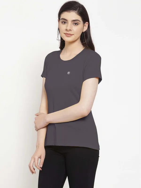 Grey_Cotton_Round_Neck_Short_Sleeves_Solid_Casual_T-Shirt_For_Women