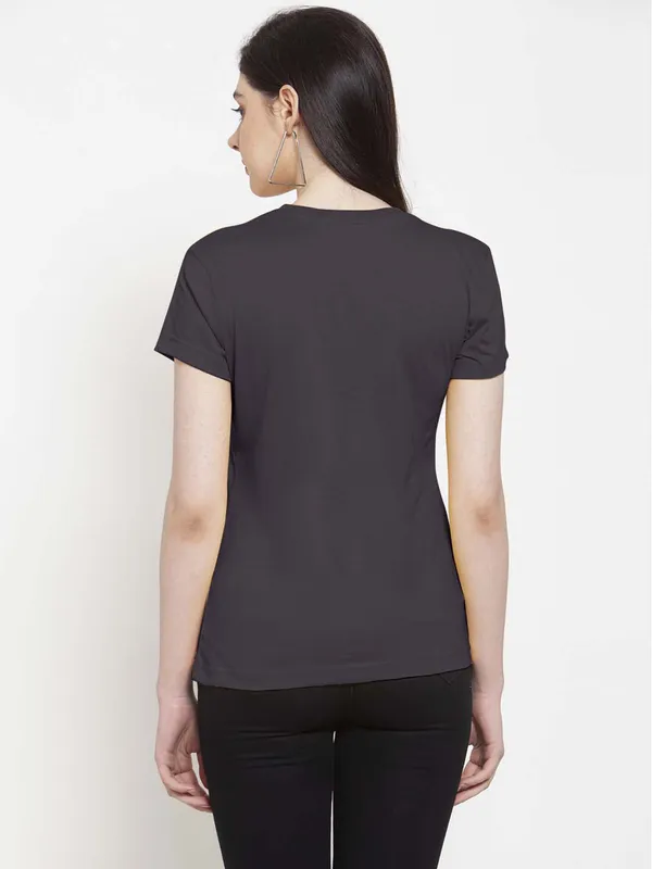 Grey_Cotton_Round_Neck_Short_Sleeves_Solid_Casual_T-Shirt_For_Women