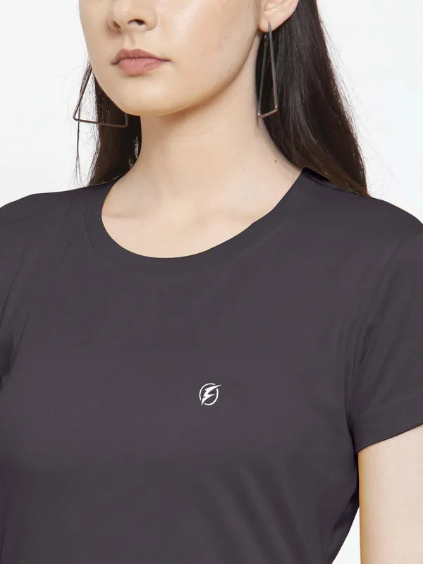 Grey_Cotton_Round_Neck_Short_Sleeves_Solid_Casual_T-Shirt_For_Women