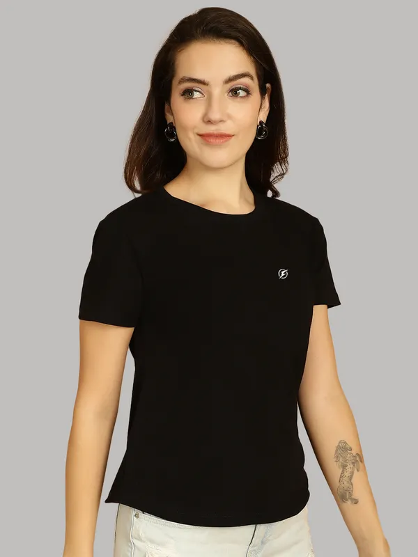 Black_Cotton_Round_Neck_Short_Sleeves_Solid_Casual_T-Shirt_For_Women
