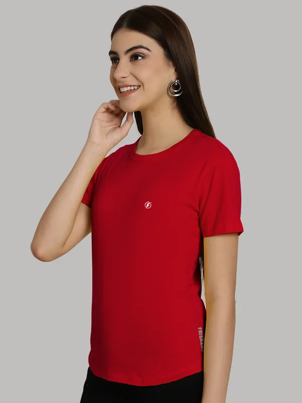 Red_Cotton_Round_Neck_Short_Sleeves_Solid_Casual_T-Shirt_For_Women