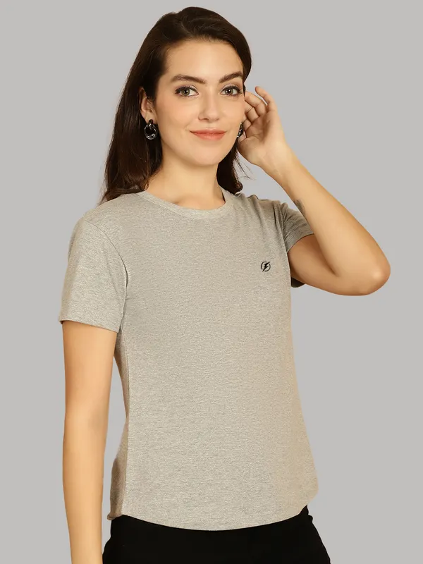 Grey_Cotton_Round_Neck_Short_Sleeves_Solid_Casual_T-Shirt_For_Women
