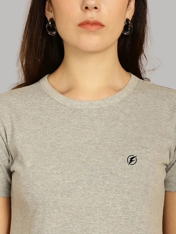 Grey_Cotton_Round_Neck_Short_Sleeves_Solid_Casual_T-Shirt_For_Women