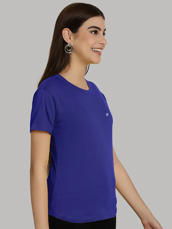 Blue_Cotton_Round_Neck_Short_Sleeves_Solid_Casual_T-Shirt_For_Women