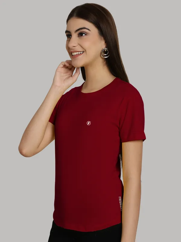 Maroon_Cotton_Round_Neck_Short_Sleeves_Solid_Casual_T-Shirt_For_Women